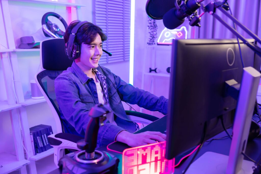 ゲーム配信者としてライバー事務所に所属してメリット得て活動してる人